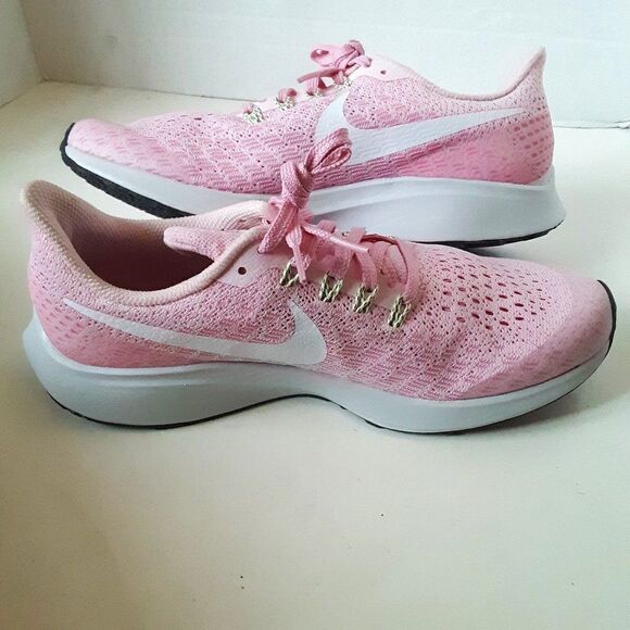 Nike Air Zoom Big Girl size 7Y Pink Sneaker - Picture 1 of 12